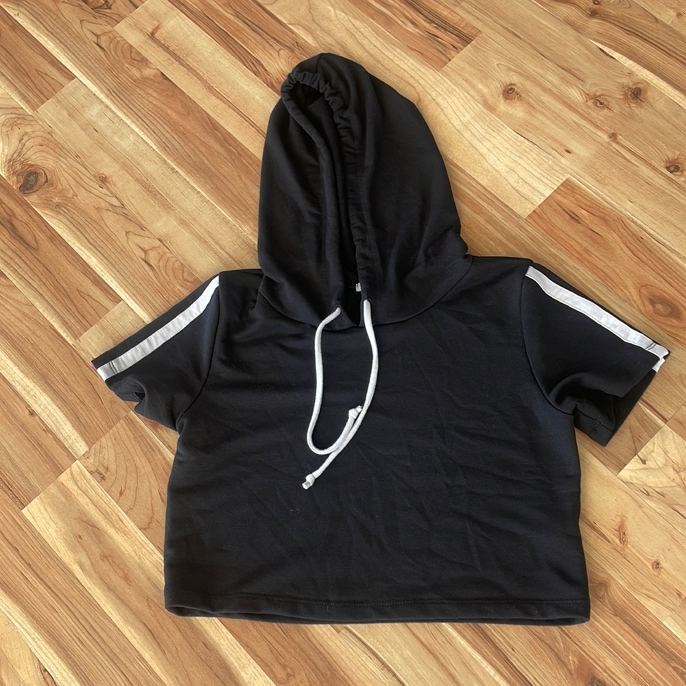 S short sleeve crop w hoodie
